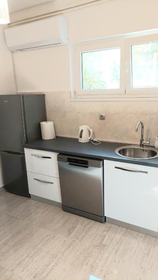 Apartman Miro ชิเบนิก ภายนอก รูปภาพ