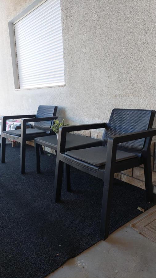 Apartman Miro ชิเบนิก ภายนอก รูปภาพ